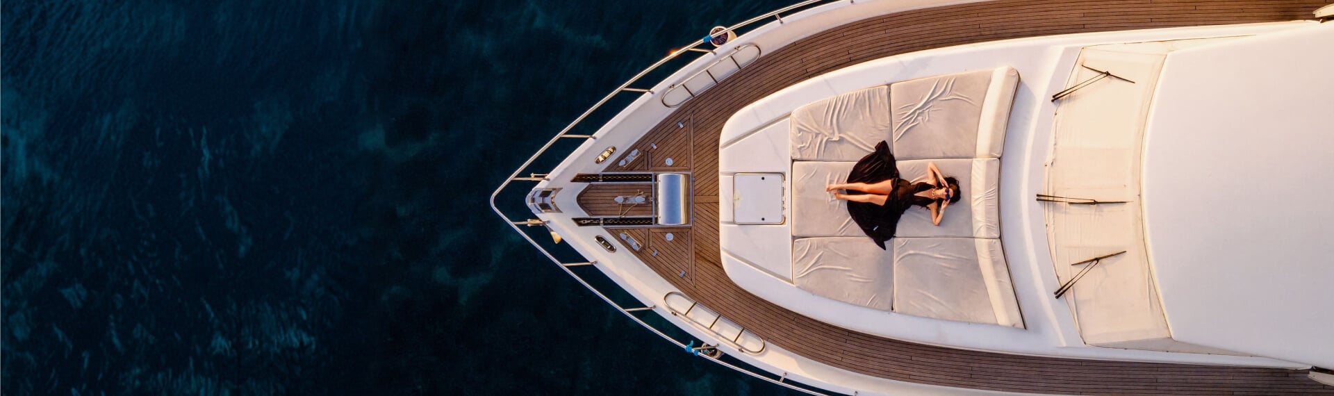 banneryacht management (1)